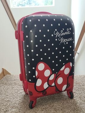 Disney Minnie Mouse American Tourister Polka Dot Spinner Suitcase - Black & Red